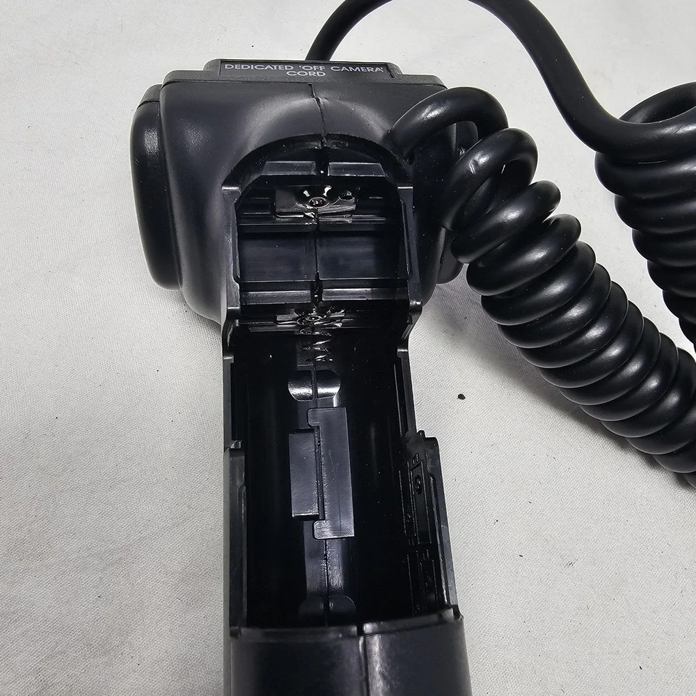 Quantaray Flash with Dedicated OFF‎ Camera Cord Nikon
